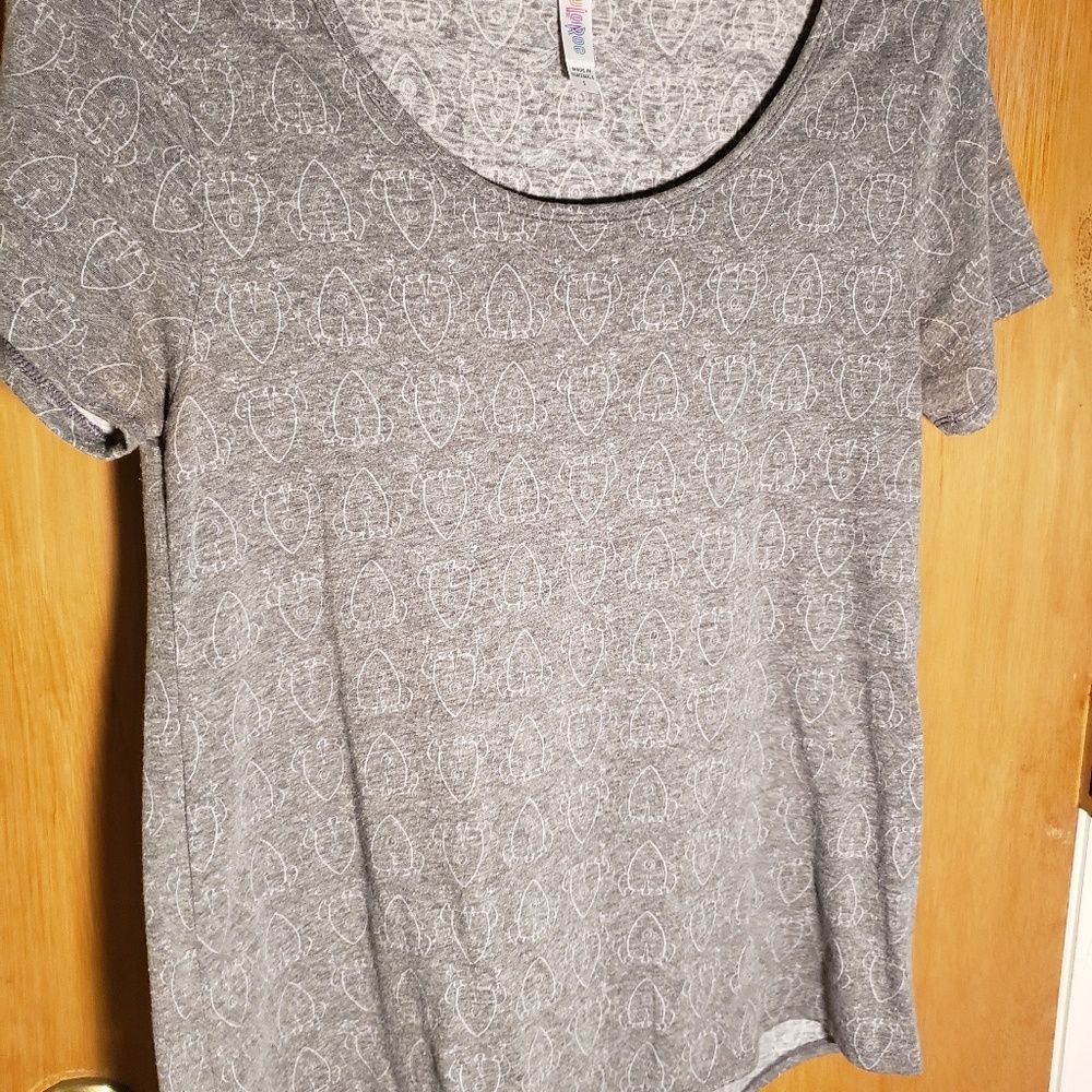 Lularoe classic tee